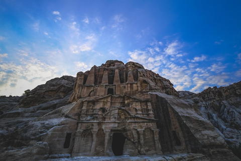 Amman: Petra, Dead sea, Aqaba, and Wadi-rum 2 days tour.Transport &amp; Unterkunft