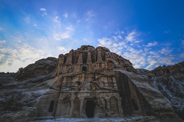 Amman: Petra, Dead sea , Aqaba , and Wadi-rum 2 days tour. All-inclusive: Transportation, Accommodation & Tickets