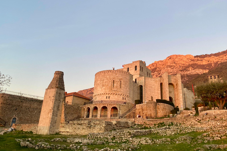 Tirana: Kruja Castle, Old Bazaar, and Bunk’Art 1 Tour