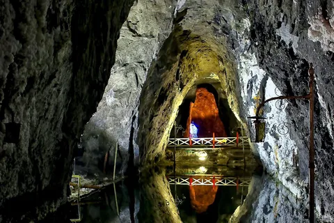 From Bucharest: Salt Mine Day Trip with Transfer