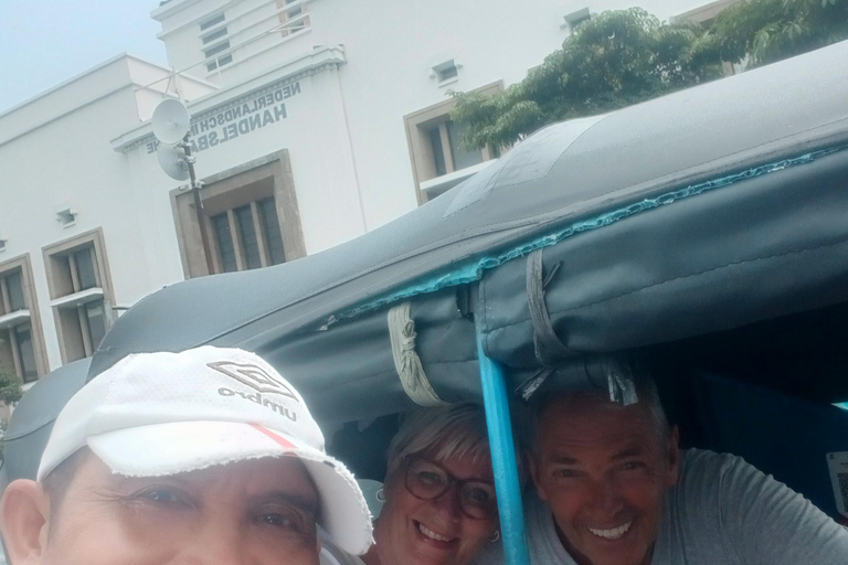 Jakarta: Guided City Tour by Tuk Tuk, Train, and Boat