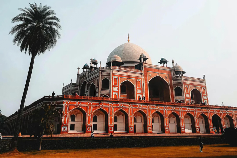 Cover Delhi in a Day: Private Guided Tour with 9 place visitEntrance+ Car + guide