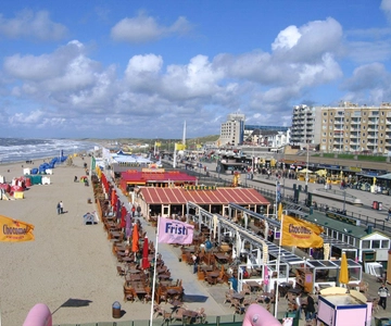 Scheveningen: Guided Walking Tour