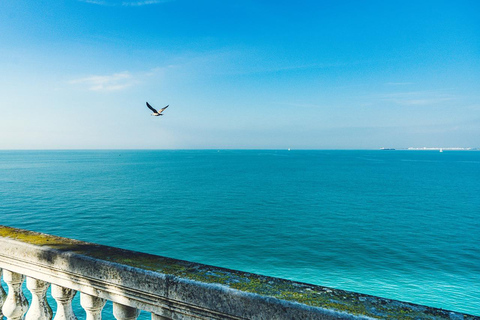 Cadiz: Private Walking Tour with Market Tasting for Cruises