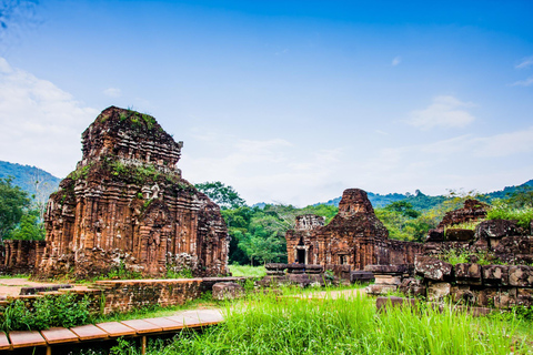 Excursión y crucero por la puesta de sol en la Tierra Santa de My Son desde Hoi An o Da nangExcursión Compartida : Salida desde Hoi An