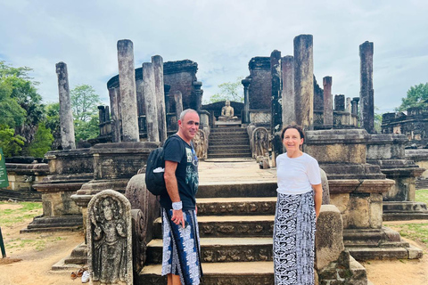 De Kandy: Excursão de um dia a Sigiriya, Dambulla e Polonnaruwa