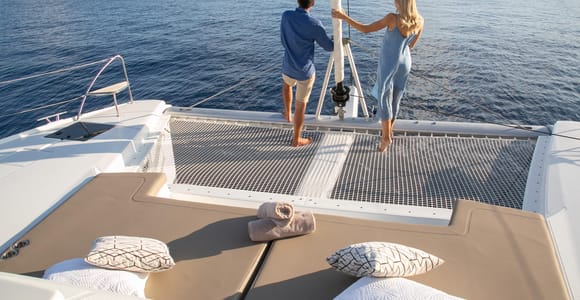 Santorini:Private Catamaran Tour with BBQ & Unlimited Drinks