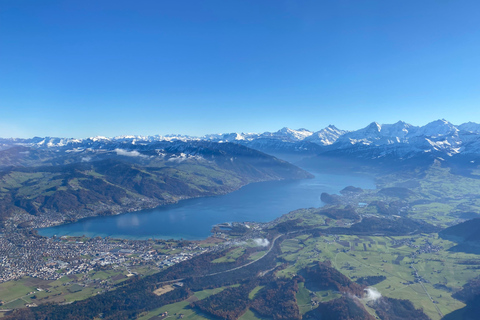 Exclusieve helikoptervlucht voor 4 personen naar de Zwitserse Alpen