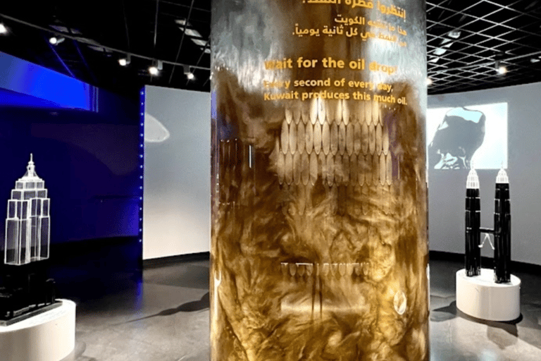 Kuwait Tour Guide Full Day with Comfort SUV Car&WIFI 5G Free