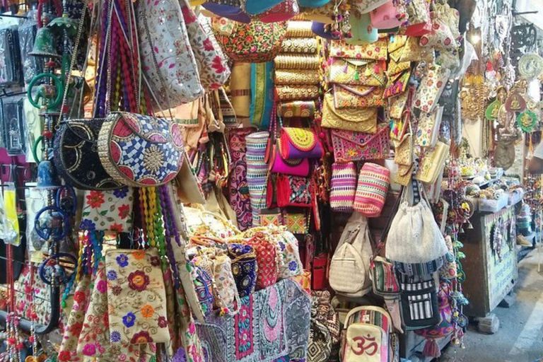 Zakupy w Delhi – wycieczka autem z przewodniczkąZakupy w Delhi – tylko przewodnik