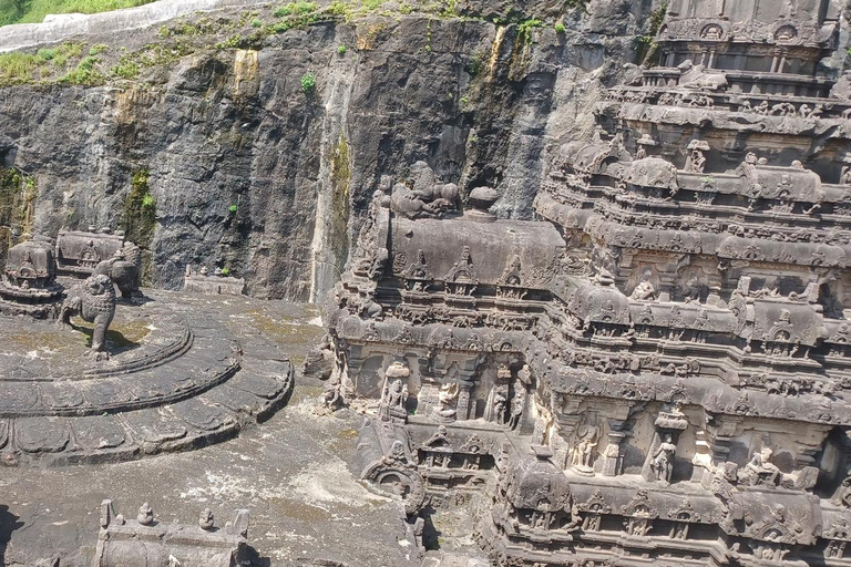 Erschwingliche Taxifahrt von Aurangabad zu den Ajanta &amp; Ellora Höhlen