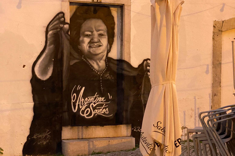 Lisbon: Private full Day Sightseeing tour by tuk-tuk.