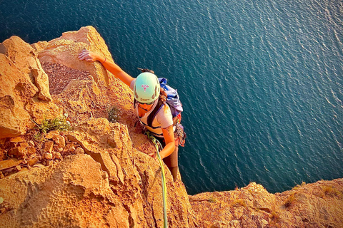 Alicante: Guided climbing "Magical Mystery Tour" route