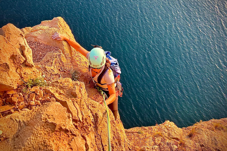 Alicante: Guided climbing "Magical Mystery Tour" route