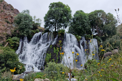From Yerevan: Jermuk and Shaki Waterfall Day Trip With guide
