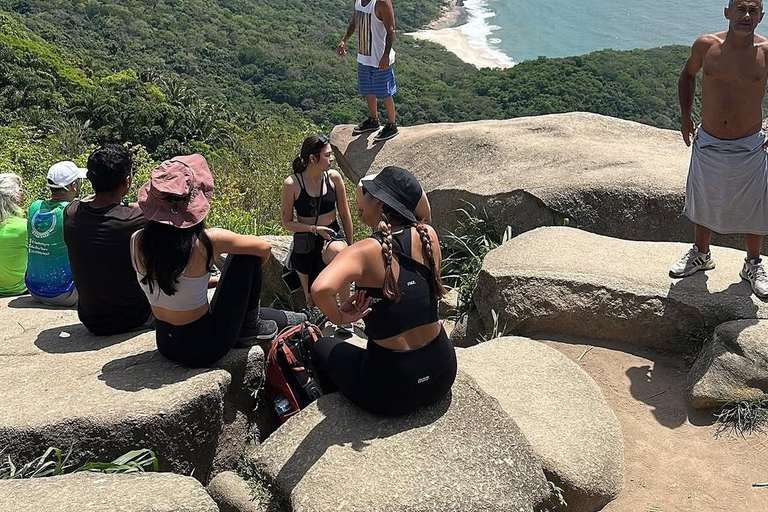 Pedra do Telégrafo: Guided Experience and Rio's Most Famous Photo Pedra do Telégrafo: Guided Experience and the Most Famous Photo of Rio