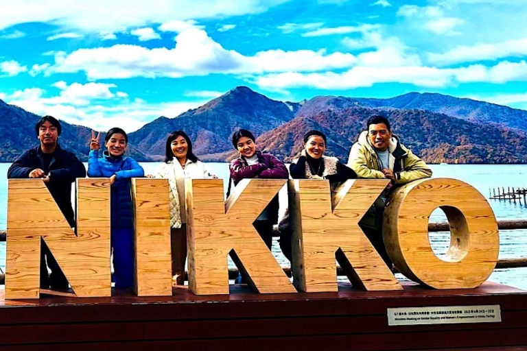 Nikko - prywatna wycieczka czarterowa z przewodnikiemZ Tokio: Prywatna jednodniowa wycieczka do Nikko