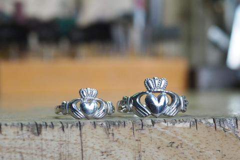 Dublino: Workshop &quot;Forgia il tuo anello Claddagh in argento