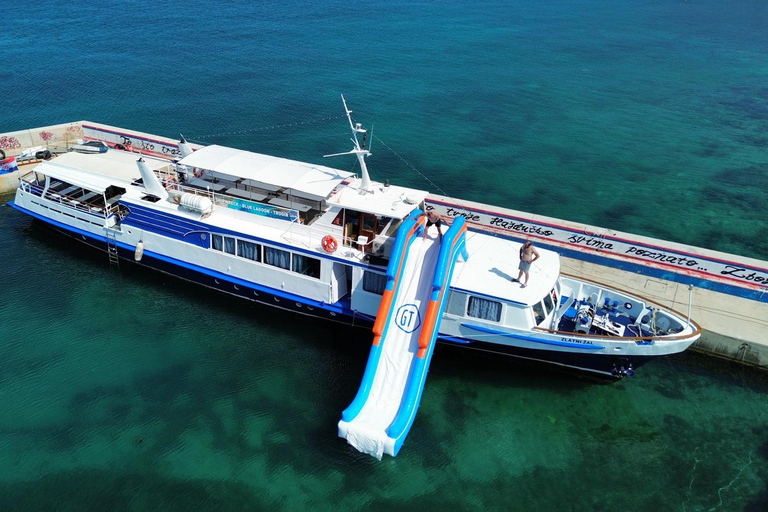 Split: Trogir Walking Tour, Blue Lagoon & Shipwreck Cruise Split: Trogir, Shipwreck & Trogir Boat Tour with Food/Drinks