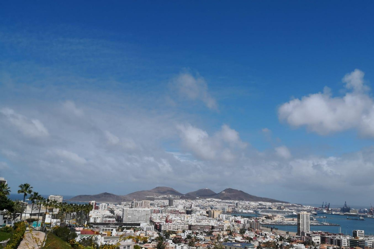 Las Palmas Exploring: Walking Guided City Adventure Las Palmas: Walking Guided Exploring Tour Adventure 1.5h