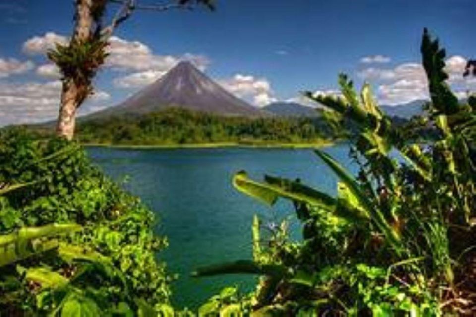 7 Popular Tourist Attractions in Costa Rica 