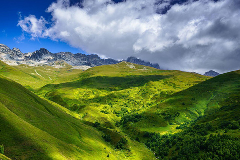 En dag i Kaukasusbergen, Ananur, Gudauri, Kazbegi