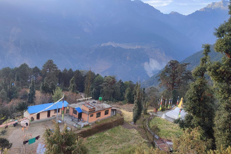 Kathmandu: 3-Day Helambu Ama Yangri Trek with Guide