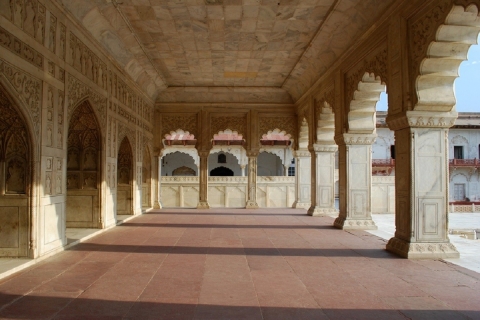 From Delhi : Full Guided Tour with Taj Mahal & Agra Fort Tour With Lunch , Car and Guide Only