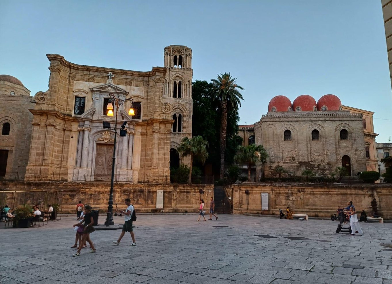 Palermo: Byrundvisning med markeder og monumenter i centrum