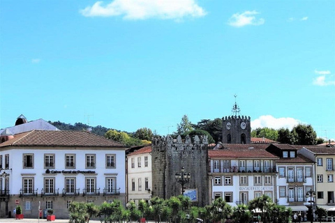 Barcelos, Ponte Lima, Viana Castelo: Private Tour from Porto