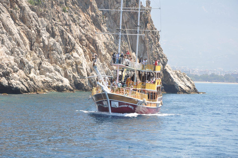 Alanya Pirate Boat – No Music, Free Soft Drinks VIP Alanya Relax Boat Tour: Lunch and Soft Drinks Included