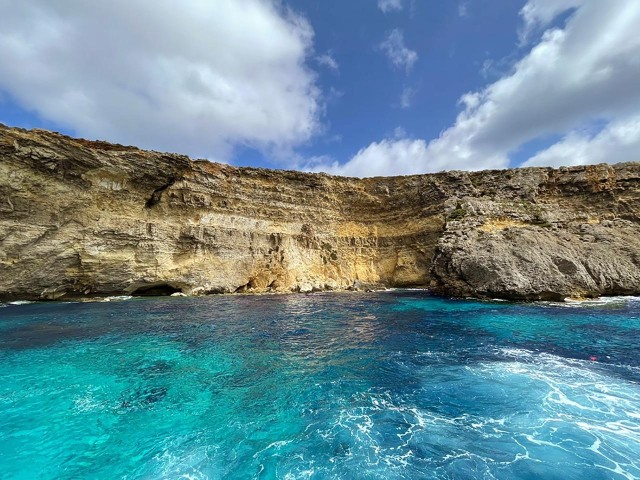 Visit Mellieħa Bay Malta, Gozo, & Comino Boat Tour with Swim Stop in Malta