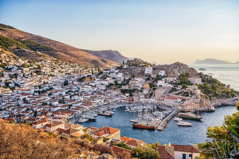 Z Aten: Całodniowa wycieczka na Wyspy SarońskieCałodniowa wycieczka na Wyspy Sarońskie z miejsca zbiórki
