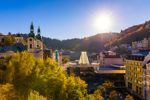 From Prague: Karlovy Vary and Loket Excursion (Optional Castle) Sightseeing Tour in Spanish - WITH ADMISSION