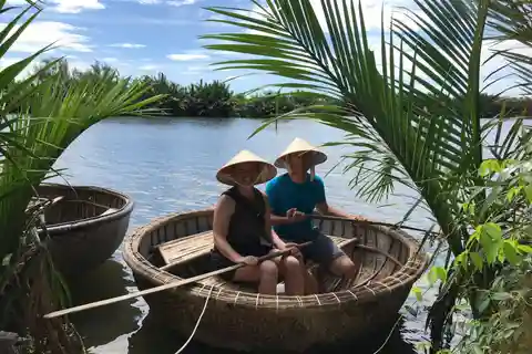 Hoi An: Basket Boat and fishing Crabs Tour