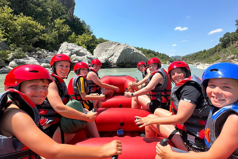 Permet Vjosa National Park Rafting Tour met gids + Hot Springs