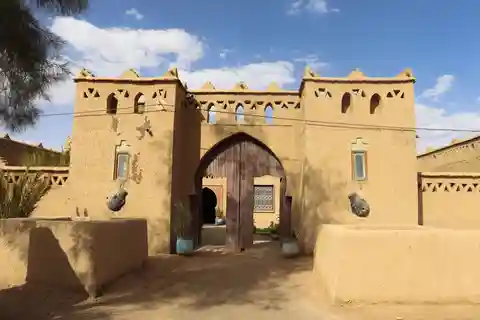 From Marrakech: 3-Day Desert Tour to Fes