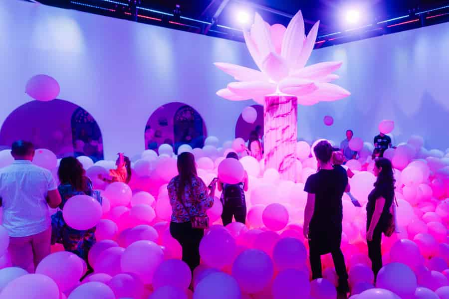 Montreal: Ticket für die Bubble Planet Immersive Experience. Foto: GetYourGuide