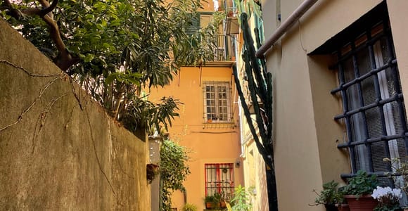 Genoa: Medieval Music Walking Tour with E-Book