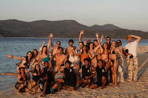 Expédition 3 jours / 2 nuits d'El Nido à Coron avec repas et guide