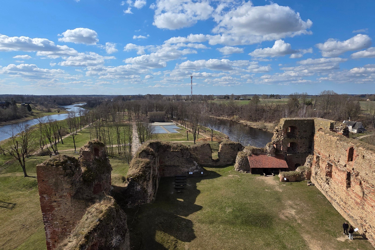 From Riga: Bauska Castle & Rundāle Palace Half Day Trip