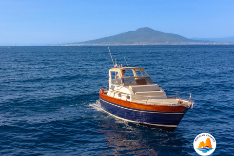 Tour privado en barco por la Costa Amalfitana