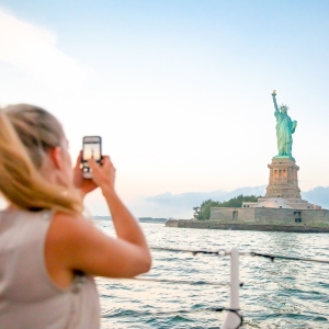 NYC: 1-Hour Cruise Around Statue of Liberty & Ellis Island