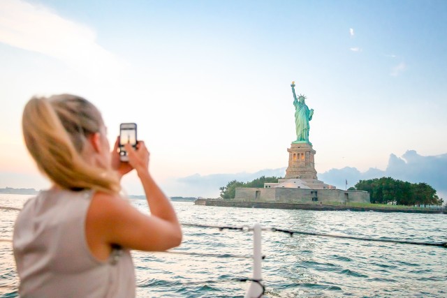 NYC 1-Hour Cruise Around Statue of Liberty & Ellis Island