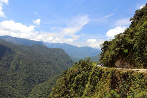 From La Paz: Death Route by mountain bike Tur guided tour