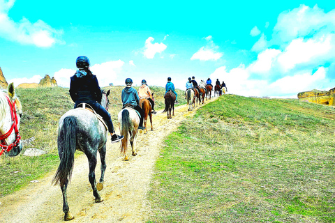 Reiten Erlebe die wunderschönen Täler von KappadokienPferde Tour - Kappadokien Reiten 1 Stunde
