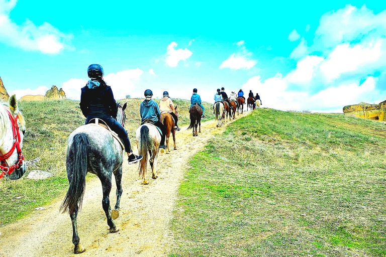 Reiten Erlebe die wunderschönen Täler von KappadokienPferde Tour - Kappadokien Reiten 1 Stunde