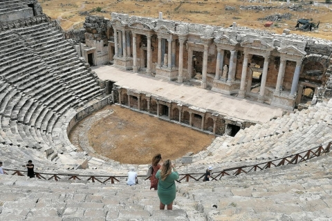 Pamukkale et Hierapolis - Excursion privée d'une journéeIzmir : Pamukkale et Hierapolis : excursion d'une journée