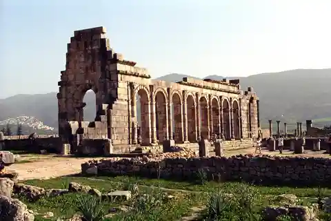 Au départ de Marrakech : circuit de 4 jours dans les villes impériales et à Volubilis