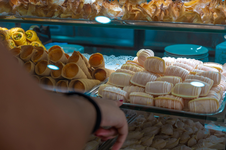 From Porto: Aveiro, Costa Nova and Válega Church Full Day Tour in Spanish Without Moliceiro Cruise